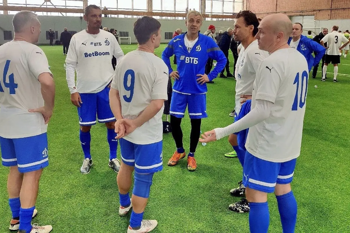 Динамовские ветераны ни разу не пропустили во 2-м туре «Негаснущих звёзд»