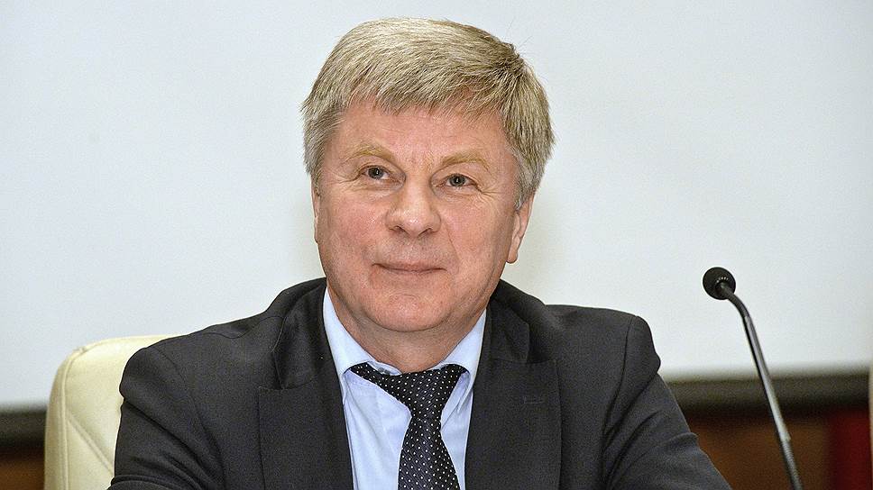 Николаю Толстых присвоено звание заслуженного работника физической культуры